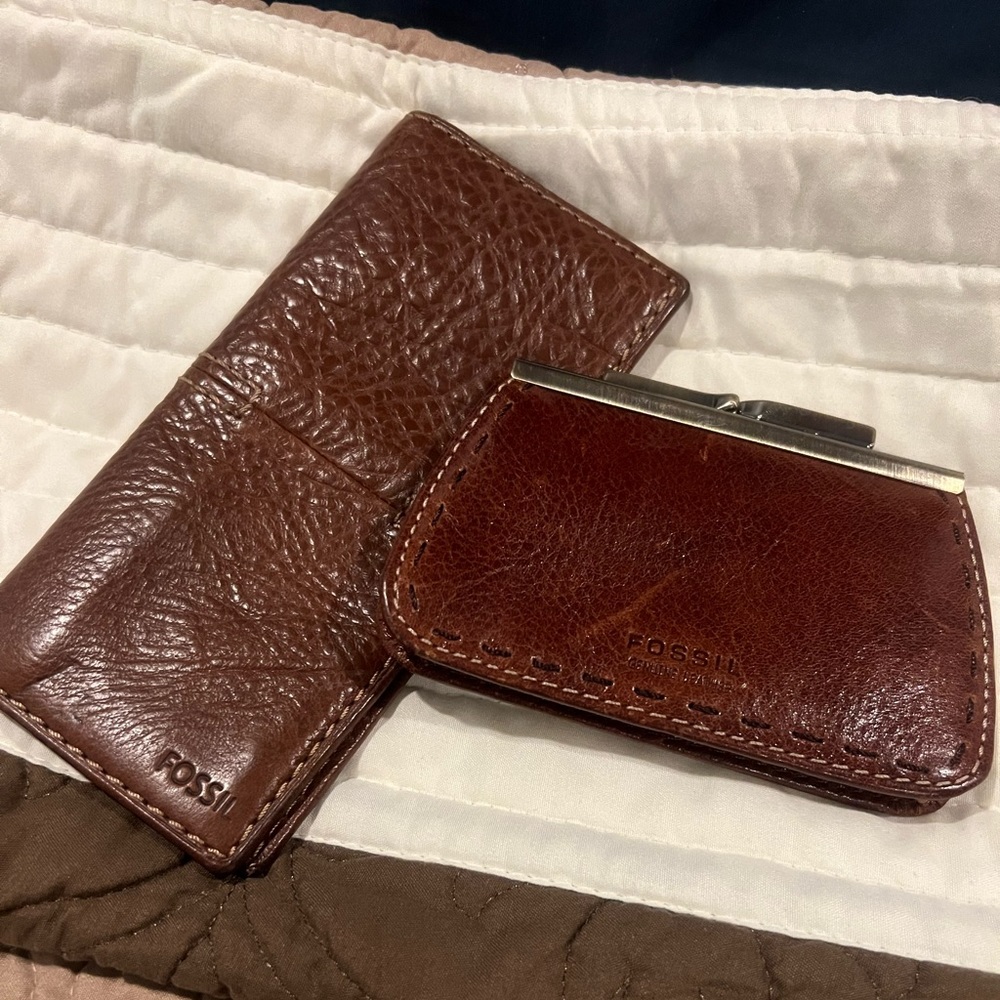 Fossil Checkbook and change purse